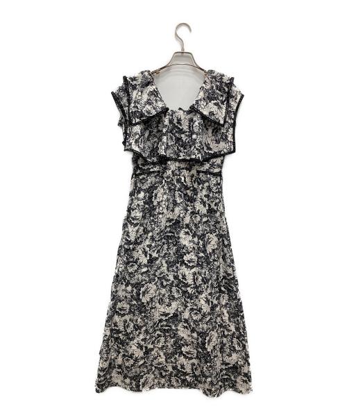 Snidel（スナイデル）Snidel (スナイデル) ラッフルカラーワンピース ホワイト×ブラックの古着・服飾アイテム