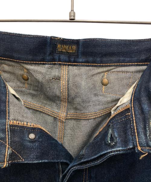 ATLAST & CO（アットラスト）ATLAST & CO (アットラスト) LOT107デニムパンツ インディゴ サイズ:W31の古着・服飾アイテム