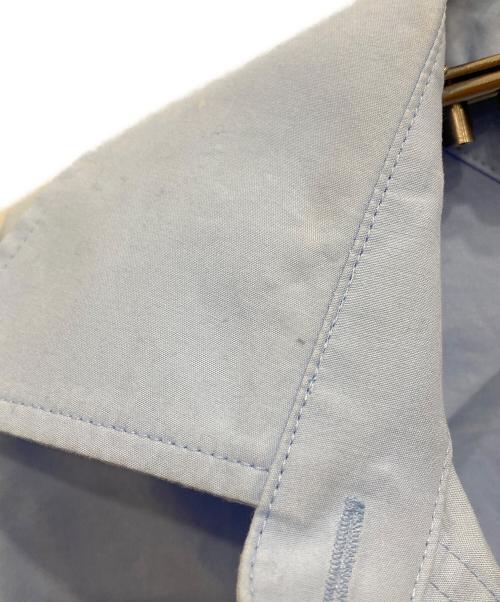 ALEXANDER WANG（アレキサンダー・ワン）ALEXANDER WANG (アレキサンダー・ワン) コットンツイストフロントクロップドシャツ スカイブルーの古着・服飾アイテム