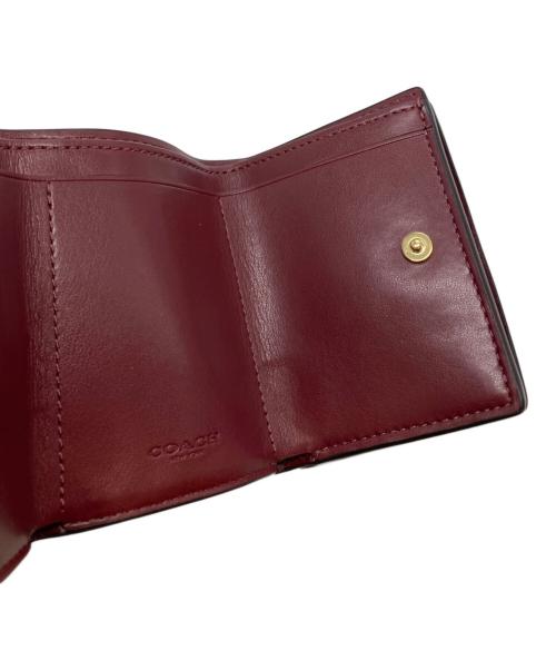 COACH（コーチ）COACH (コーチ) オリガミ スモール トライフォールド ウォレットの古着・服飾アイテム