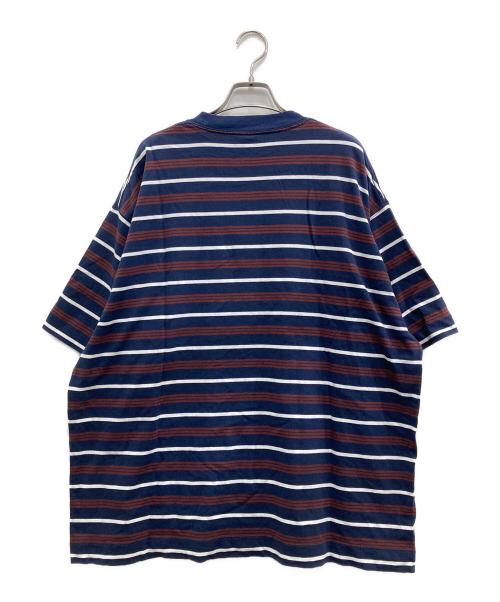 plllllleeeasse（プリーズ）plllllleeeasse (プリーズ) multi stripe short sleeve tee/マルチ ストライプ ショート スリーブ ティー ネイビー サイズ:XLの古着・服飾アイテム