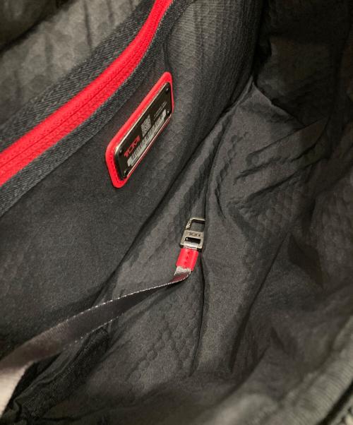TUMI（トゥミ）TUMI (トゥミ) プラトーン スリング レッド・デザートの古着・服飾アイテム