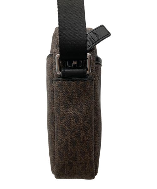 MICHAEL KORS（マイケルコース）MICHAEL KORS (マイケルコース) クーパー フォーン クロスボディ ブラウンの古着・服飾アイテム