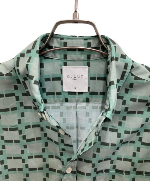 CLANE（クラネ）CLANE (クラネ) FRAGMENT DESIGN (フラグメントデザイン) ウォールグラフィックデザインシャツ グリーン サイズ:Sの古着・服飾アイテム