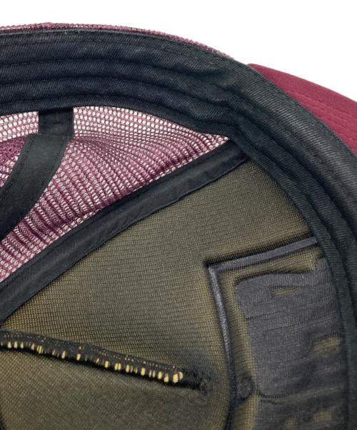 SUPREME（シュプリーム）SUPREME (シュプリーム) stamped mesh back 5-panel maroon/スタンプロゴ メッシュ バック ファイブパネル マルーン レッドの古着・服飾アイテム