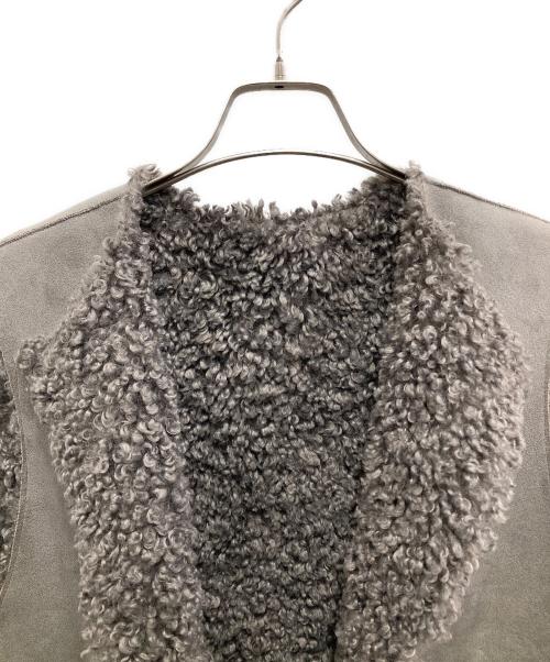 her（ハー）her (ハー) フェイクファーベスト ベージュ サイズ:Ｆの古着・服飾アイテム
