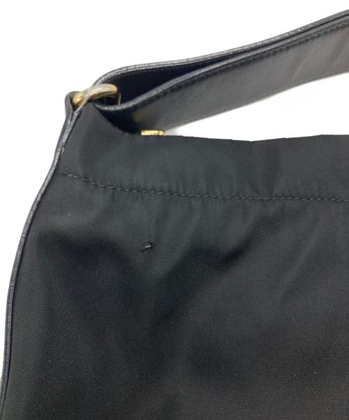 Salvatore Ferragamo（サルヴァトーレ フェラガモ）Salvatore Ferragamo (サルヴァトーレ フェラガモ) ヴァラワンショルダーバッグ ブラックの古着・服飾アイテム