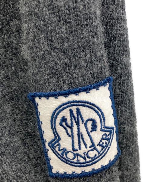 MONCLER GAMME BLEU（モンクレール ガム ブルー）MONCLER GAMME BLEU (モンクレール ガム ブルー) MAGLIONE TRICOT CARDIGAN/カーディガン/マリオーネ トリコ カーディガン グレー サイズ:Ｓの古着・服飾アイテム
