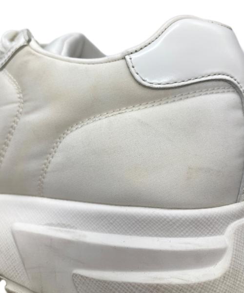 PRADA（プラダ）PRADA (プラダ) Prax 01 Re-Nylon ブラッシュドレザースニーカー ホワイト サイズ:7の古着・服飾アイテム