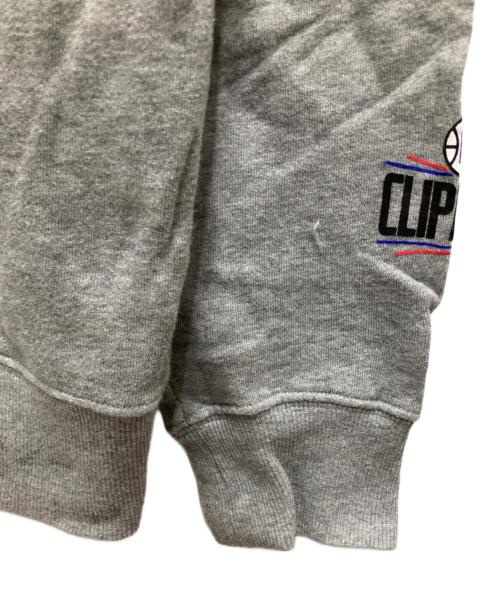 New Era（ニューエラ）New Era (ニューエラ) X-LARGE (エクストララージ) NBA (エヌビーエー) クルーネックスウェット グレー サイズ:XXLの古着・服飾アイテム