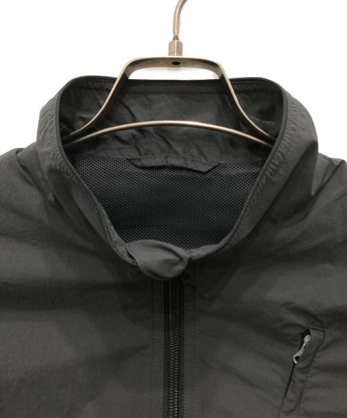 UNITED ARROWS（ユナイテッドアローズ）UNITED ARROWS (ユナイテッドアローズ) ダントツ撥水ナイロンベスト グレー サイズ:Sの古着・服飾アイテム