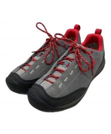 KEEN（キーン）の古着「スニーカー」｜グレー×レッド