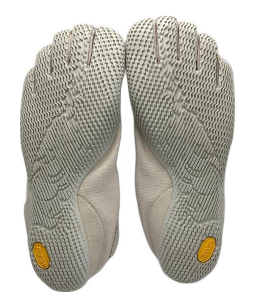 vibram fivefingers（ビブラム ファイブフィンガーズ）Vibram FiveFingers (ビブラム ファイブフィンガーズ) W KSO ECO/ケーエスオー エコ ホワイト サイズ:24.5 未使用品の古着・服飾アイテム