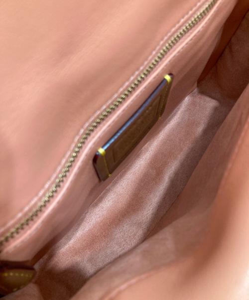 COACH（コーチ）COACH (コーチ) Pillow Madison Shoulder Bag/ピロー マディソン ショルダー バッグ コーラルピンクの古着・服飾アイテム