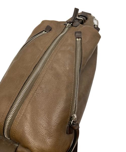 COACH（コーチ）COACH (コーチ) トンプソン レザースリングパック ブラウンの古着・服飾アイテム