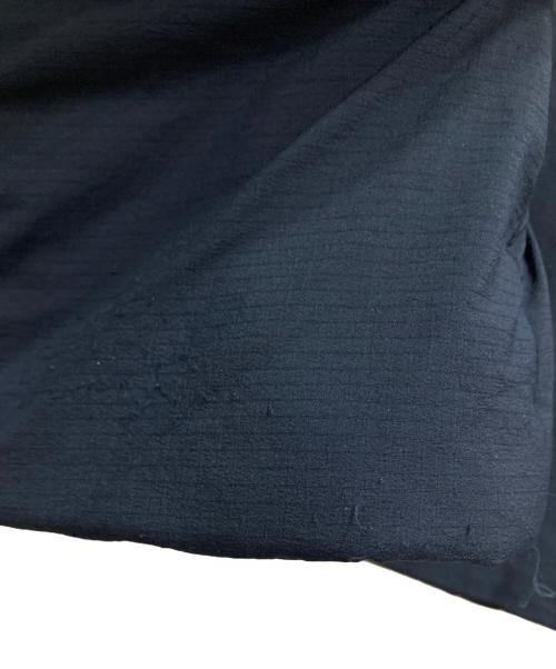 ARC'TERYX（アークテリクス）ARC'TERYX (アークテリクス) ATOM AR HOODY/アトムARフーディ ネイビー サイズ:Lの古着・服飾アイテム