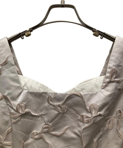 HER LIP TO（ハーリップトゥ）Her lip to (ハーリップトゥ) ノースリーブワンピース ベージュ サイズ:S 未使用品の古着・服飾アイテム