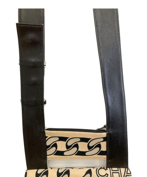 CHANEL（シャネル）CHANEL (シャネル) キャンバス＆レザー チェーン柄バッグ ベージュの古着・服飾アイテム