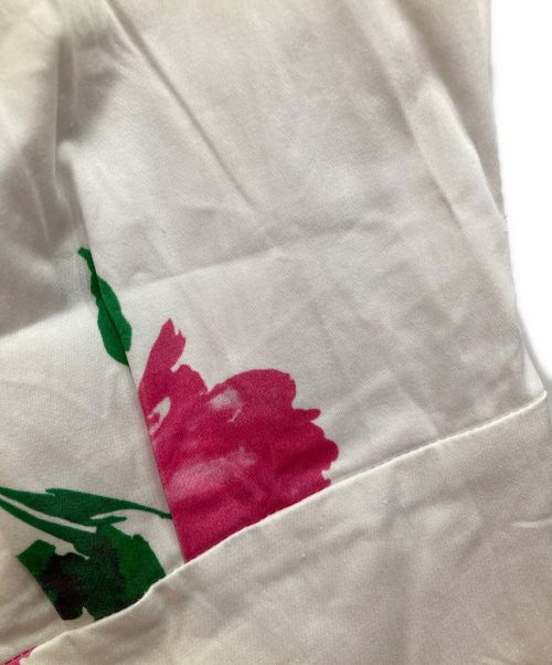 Kate Spade（ケイトスペード）Kate Spade (ケイトスペード) フラワー プリント ワンピース ホワイト×ピンクの古着・服飾アイテム