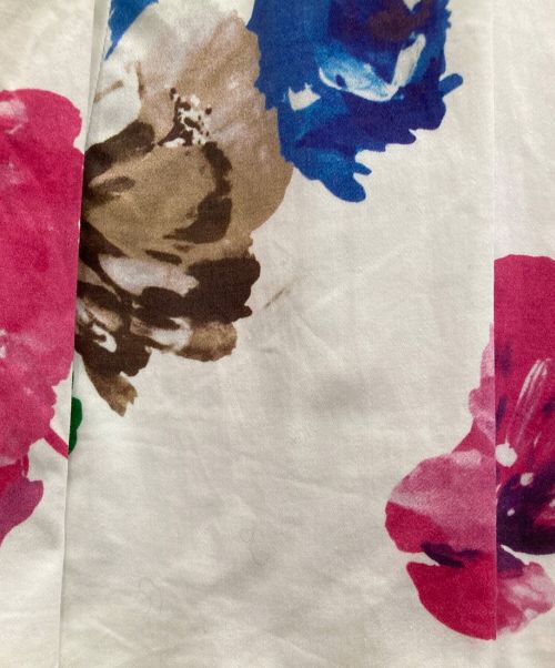 Kate Spade（ケイトスペード）Kate Spade (ケイトスペード) フラワー プリント ワンピース ホワイト×ピンクの古着・服飾アイテム