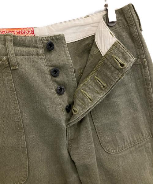 BURGUS PLUS（バーガスプラス）BURGUS PLUS (バーガスプラス) Herringbone Fatigue Pants オリーブ サイズ:Sの古着・服飾アイテム