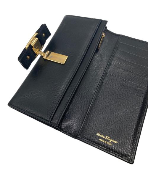 Salvatore Ferragamo（サルヴァトーレ フェラガモ）Salvatore Ferragamo (サルヴァトーレ フェラガモ) ヴァラリボンウォレット ブラックの古着・服飾アイテム