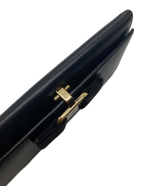 Salvatore Ferragamo（サルヴァトーレ フェラガモ）Salvatore Ferragamo (サルヴァトーレ フェラガモ) ヴァラリボンウォレット ブラックの古着・服飾アイテム