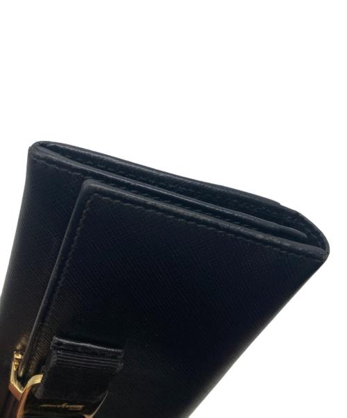 Salvatore Ferragamo（サルヴァトーレ フェラガモ）Salvatore Ferragamo (サルヴァトーレ フェラガモ) ヴァラリボンウォレット ブラックの古着・服飾アイテム