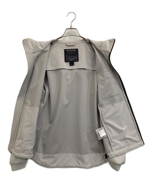 WOOLRICH（ウールリッチ）WOOLRICH (ウールリッチ) ソフトシェルラダージャケット グレー サイズ:Sの古着・服飾アイテム