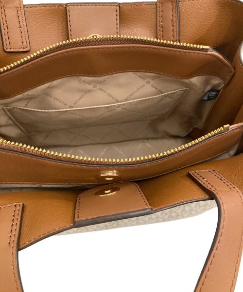 MICHAEL KORS（マイケル・コース）MICHAEL KORS (マイケルコース) エミリアラージサッチェルバッグ アイボリーの古着・服飾アイテム