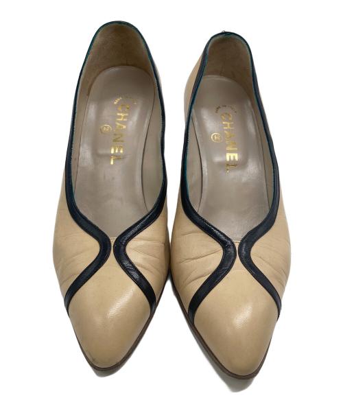CHANEL（シャネル）CHANEL (シャネル) バイカラーパンプス ベージュ サイズ:23.5の古着・服飾アイテム
