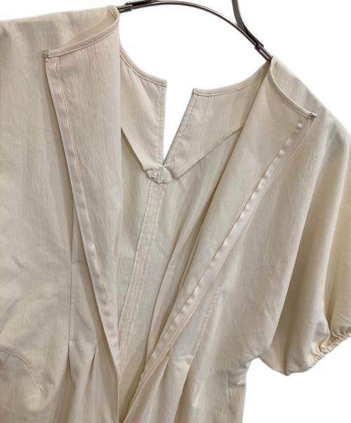 KBF（ケービーエフ）KBF (ケービーエフ) 半袖ワンピース ベージュ サイズ:38の古着・服飾アイテム