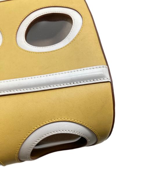 Salvatore Ferragamo（サルヴァトーレ フェラガモ）Salvatore Ferragamo (サルヴァトーレ フェラガモ) ハンドバッグ イエロー×ホワイトの古着・服飾アイテム