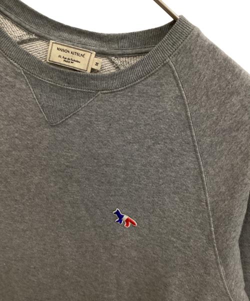 maison kitsune（メゾンキツネ）MAISON KITSUNE (メゾンキツネ) フォックスパッチスウェット グレー サイズ:Mの古着・服飾アイテム