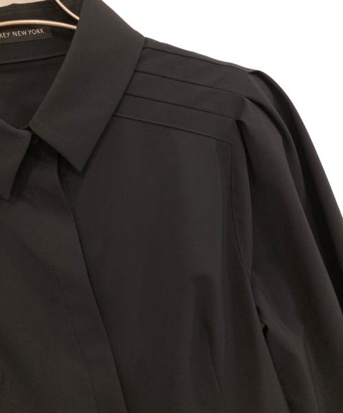 FOXEY NEWYORK（フォクシーニューヨーク）FOXEY NEWYORK (フォクシーニューヨーク) ブラウス ブラック サイズ:Ｍの古着・服飾アイテム