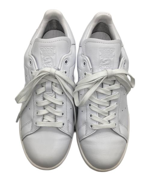 adidas（アディダス）adidas (アディダス) ローカットスニーカー ホワイト サイズ:25.5の古着・服飾アイテム