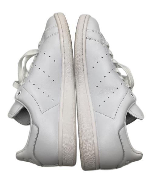 adidas（アディダス）adidas (アディダス) ローカットスニーカー ホワイト サイズ:25.5の古着・服飾アイテム