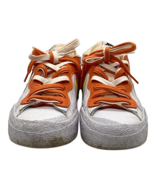 NIKE（ナイキ）NIKE (ナイキ) sacai (サカイ) ローカットスニーカー ホワイト サイズ:27の古着・服飾アイテム