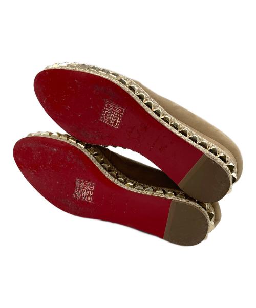 Christian Louboutin（クリスチャン・ルブタン）Christian Louboutin (クリスチャン・ルブタン) タッセル付きパンプス ベージュ サイズ:36の古着・服飾アイテム