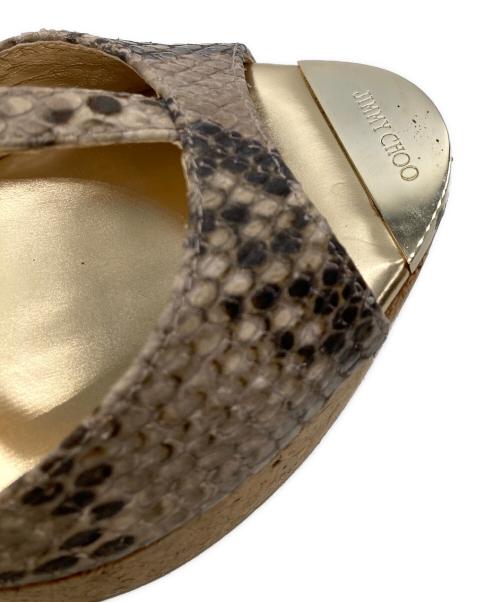 JIMMY CHOO（ジミーチュウ）JIMMY CHOO (ジミーチュウ) ストラップサンダル ベージュ サイズ:23の古着・服飾アイテム
