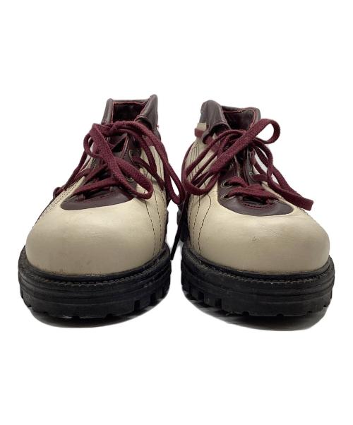 PUMA（プーマ）PUMA (プーマ) ブーツ ホワイト×ボルドー サイズ:25.5の古着・服飾アイテム