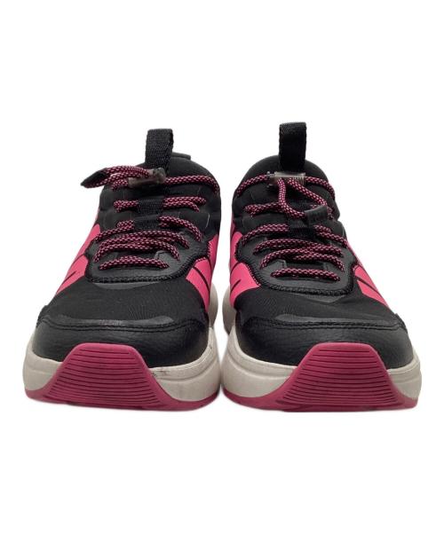 UGG（アグ）UGG (アグ) ローカットスニーカー ブラック×ピンク サイズ:25の古着・服飾アイテム