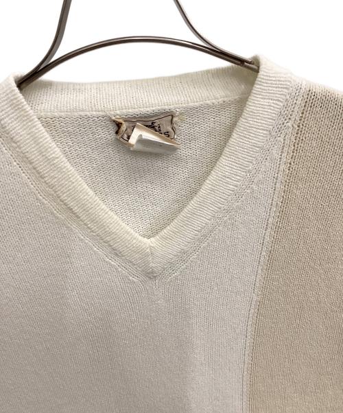 HERMES（エルメス）HERMES (エルメス) Vネックニット ホワイト サイズ:-の古着・服飾アイテム