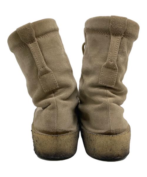 YEEZY（イージー）YEEZY (イージー) CREPE BOOT ベージュ サイズ:43の古着・服飾アイテム