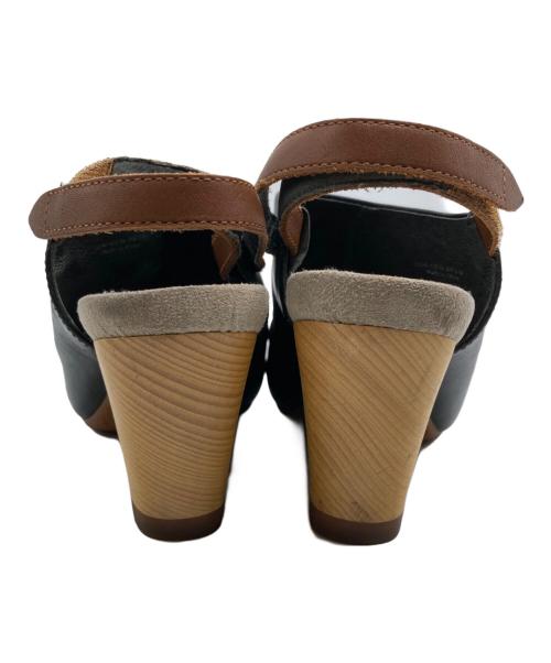 CAMPER（カンペール）CAMPER (カンペール) ウェッジソールサンダル ブラック サイズ:35の古着・服飾アイテム