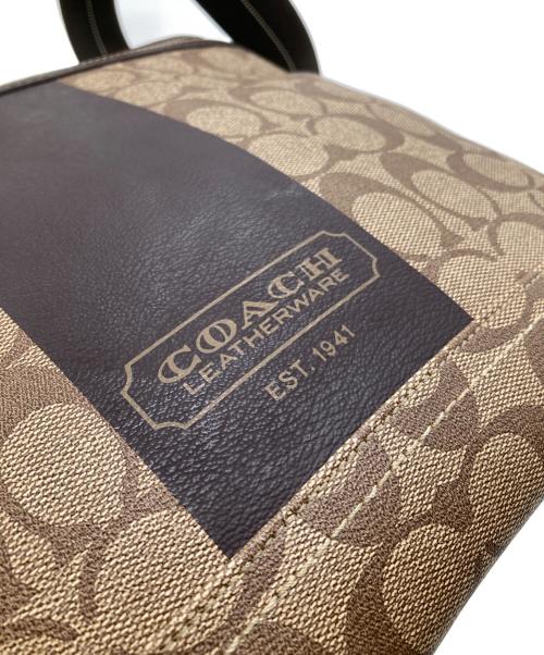 COACH（コーチ）COACH (コーチ) シグネチャーショルダーバッグ ブラウンの古着・服飾アイテム