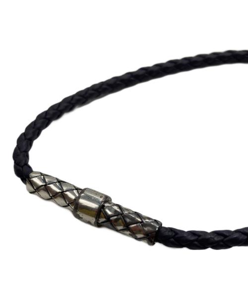 BOTTEGA VENETA（ボッテガベネタ）BOTTEGA VENETA (ボッテガベネタ) イントレチャートリングレザーコードネックレス パープルの古着・服飾アイテム