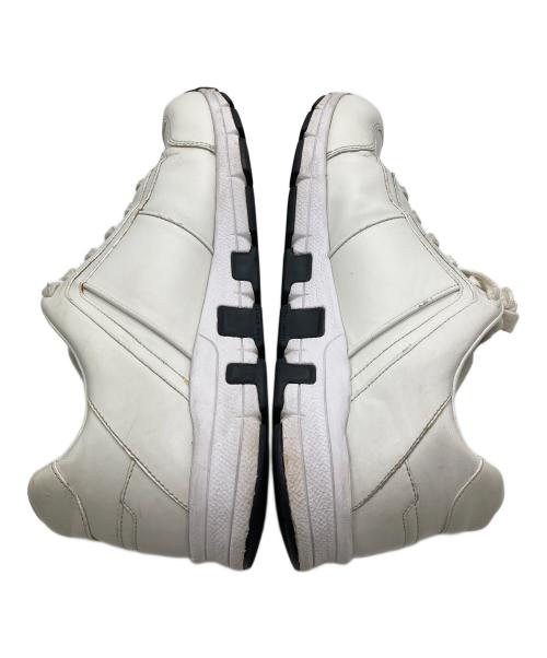GUCCI（グッチ）GUCCI (グッチ) インターロッキングG レザー スニーカー ホワイト サイズ:SIZE 81/2の古着・服飾アイテム