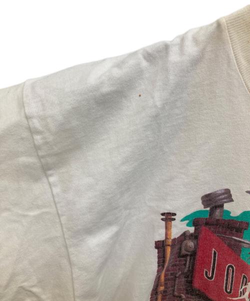 NIKE（ナイキ）NIKE (ナイキ) イラストＴシャツ ホワイト サイズ:Mの古着・服飾アイテム