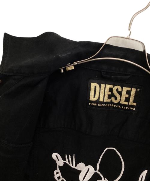 DIESEL（ディーゼル）DIESEL (ディーゼル) グラフィック加工デニムジャケット ブラック サイズ:Mの古着・服飾アイテム